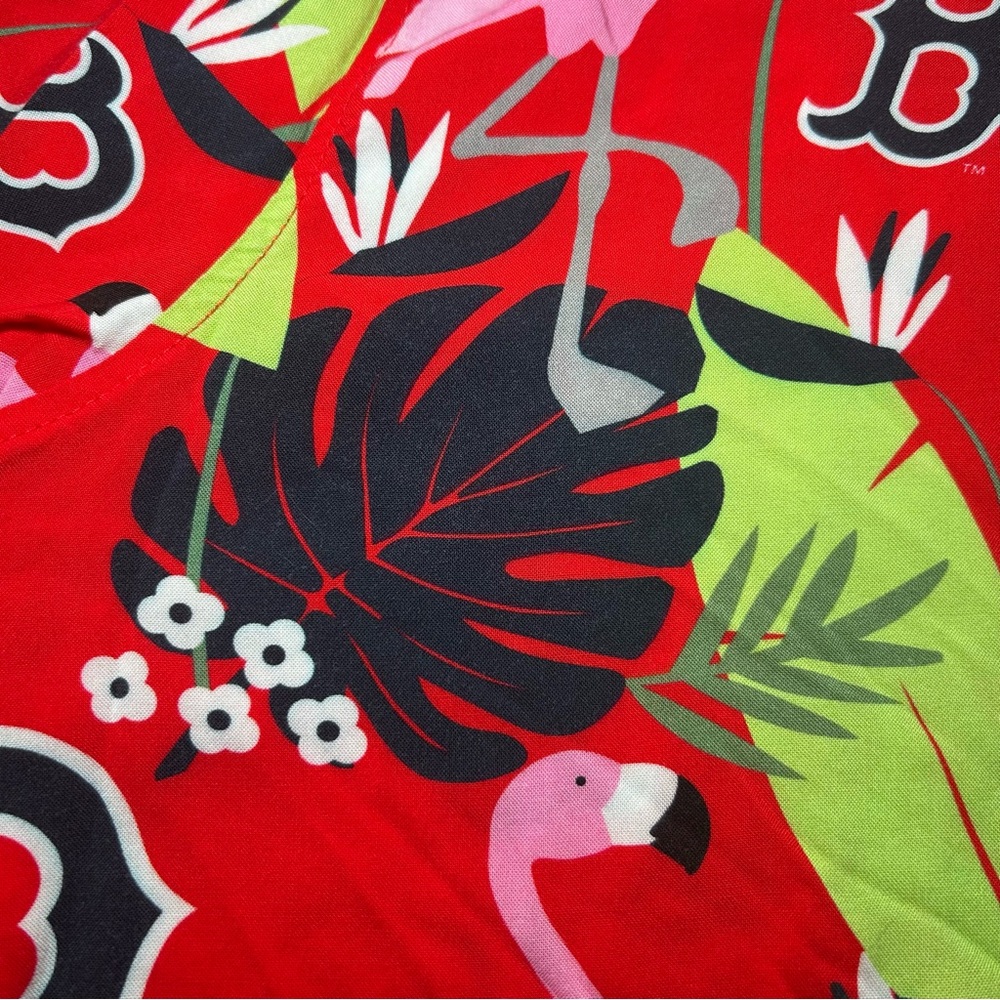 MLB Boston Red Sox Men’s Genuine Merchandise Hawaiian Pink Flamingo Shirt sz L - Picture 8 of 10